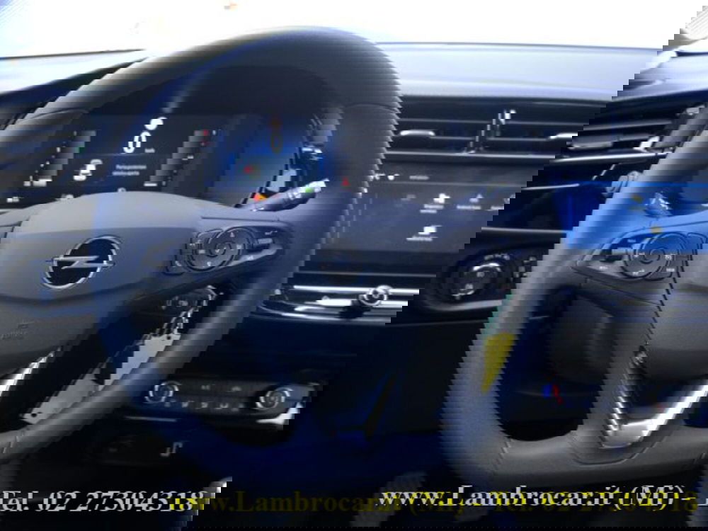 Opel Corsa nuova a Milano (6)