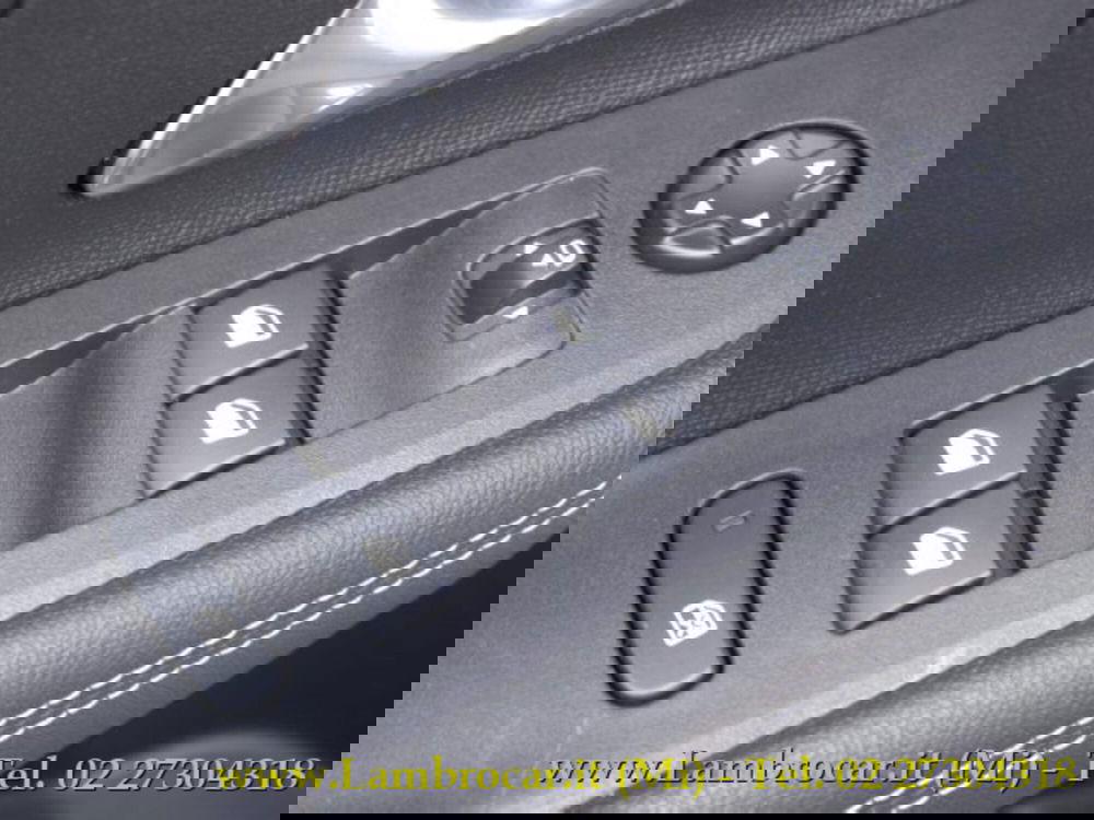 Opel Mokka usata a Milano (18)