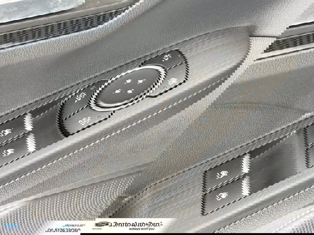 Ford Kuga usata a Roma (18)