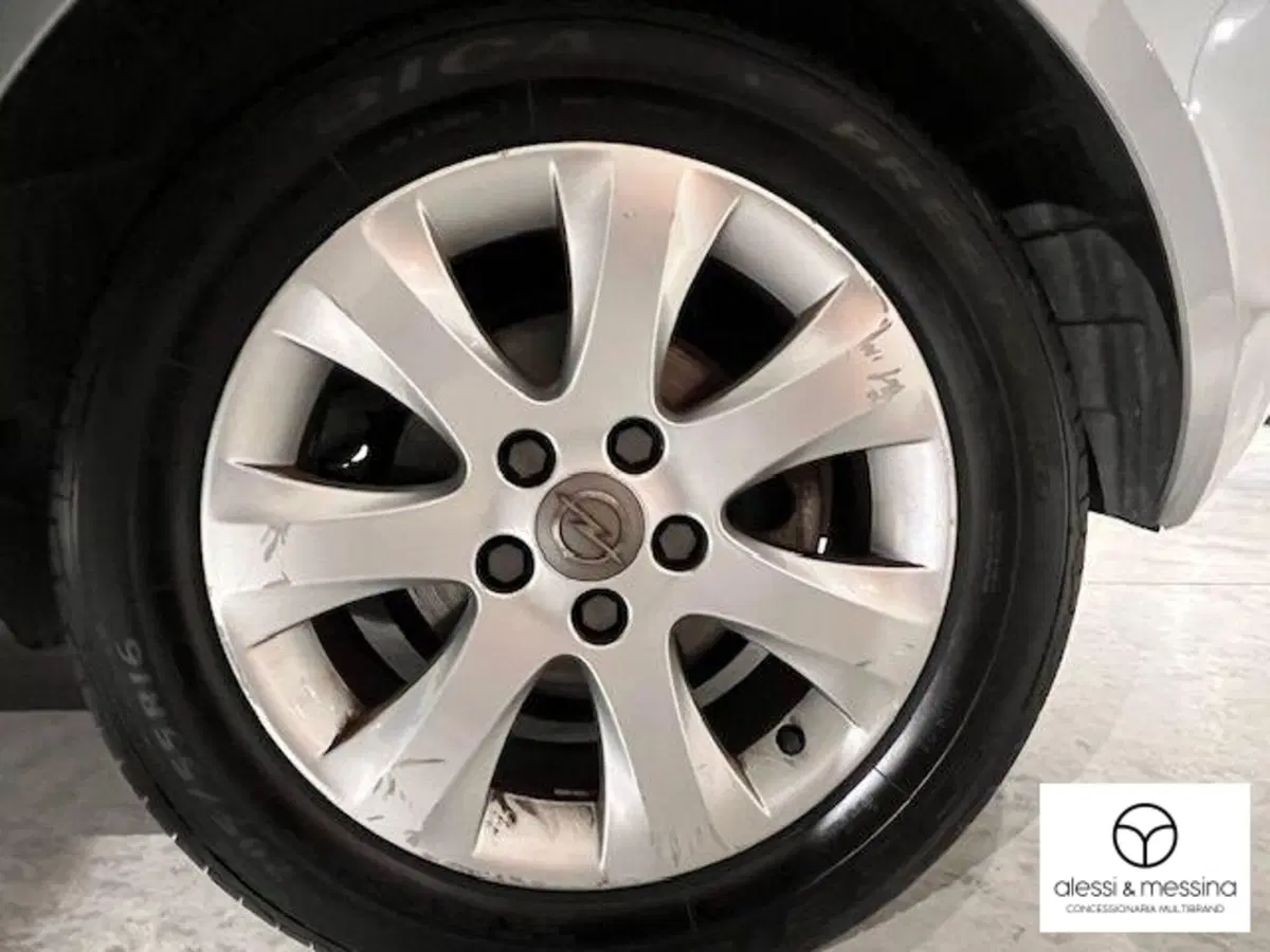 Opel Meriva usata a Catania (11)