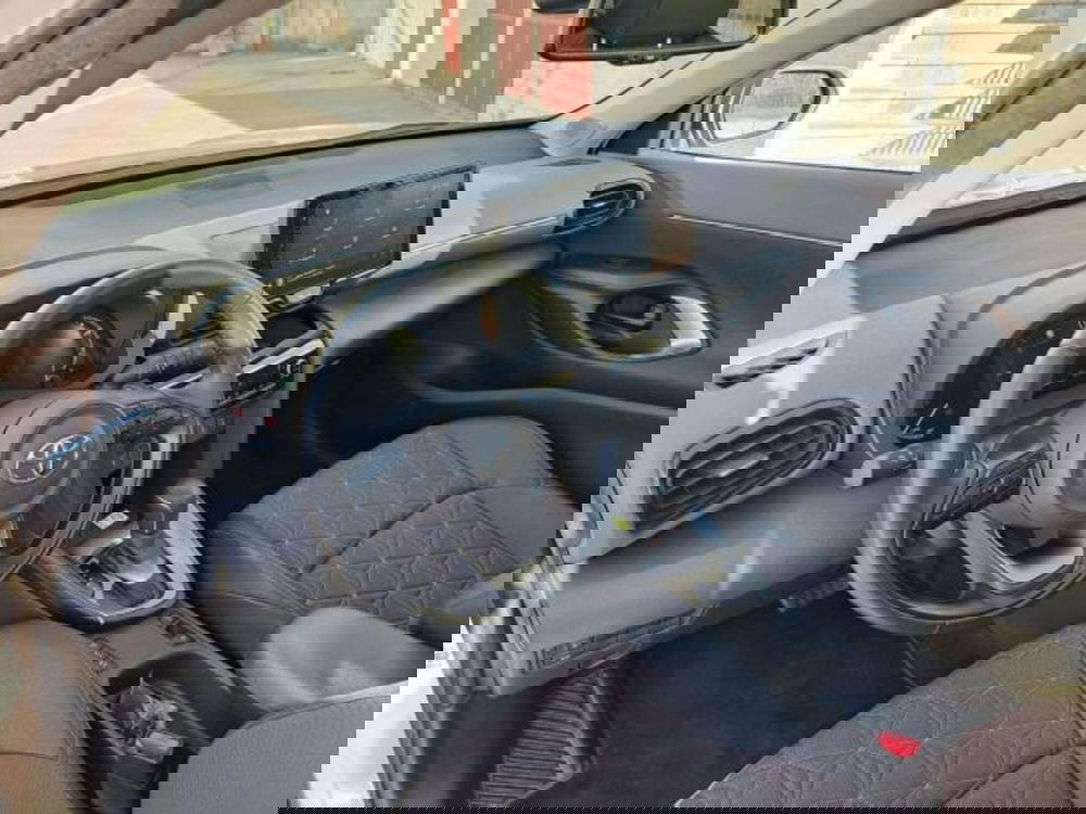 Toyota Yaris Cross usata a Savona (10)