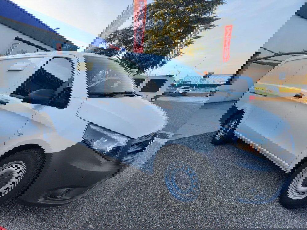 Mercedes-Benz Vito usata a Milano (5)