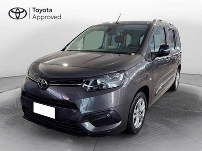 Toyota Proace City Verso City Verso 1.5D 130cv S&amp;S L2 D Lounge 7p.ti del 2022 usata a Torino
