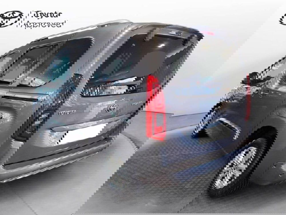 Toyota Proace City Verso usata a Torino (4)