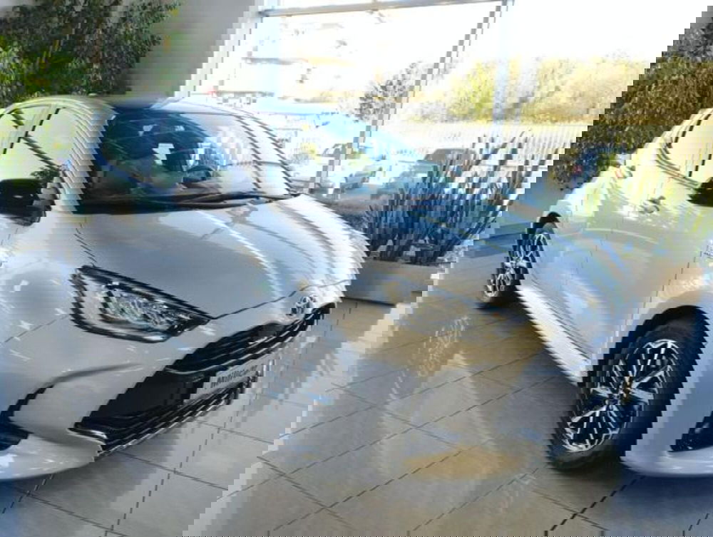 Toyota Yaris Cross usata a Varese (3)