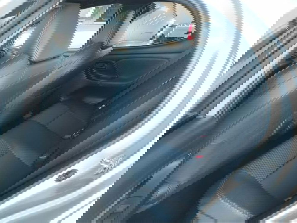 Toyota Yaris Cross usata a Varese (9)