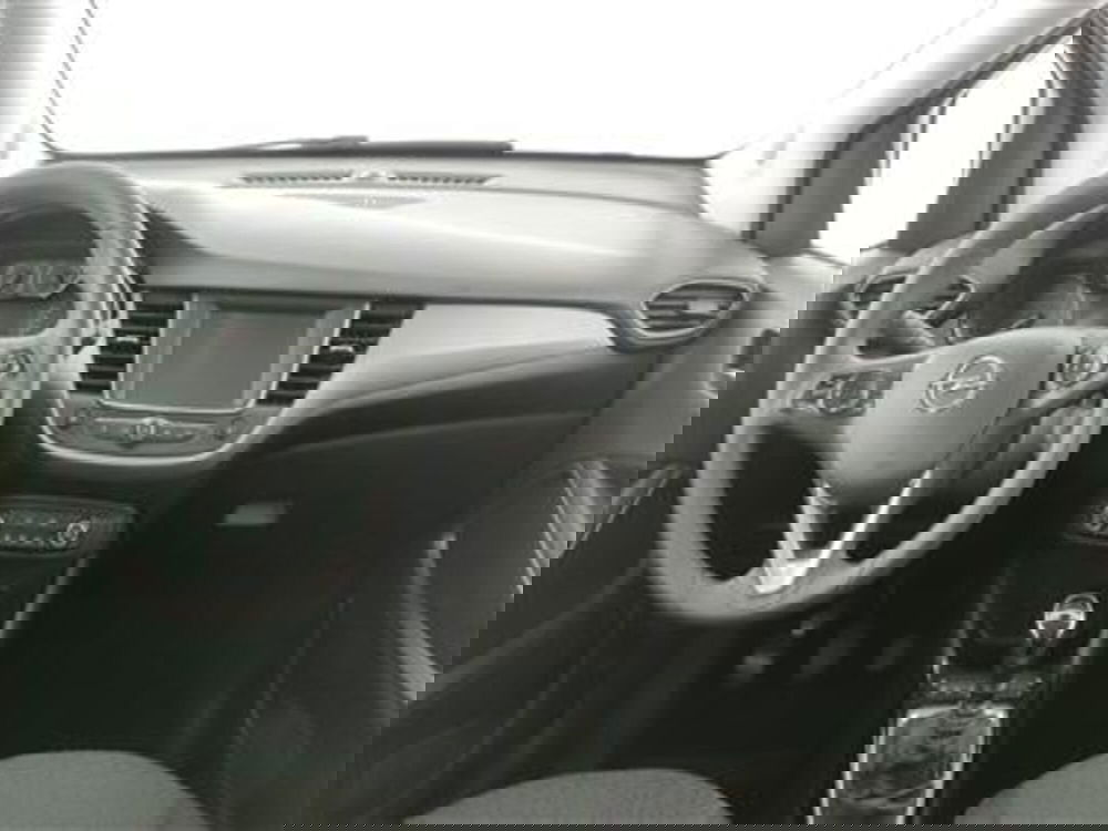 Opel Crossland X usata a Bari (14)