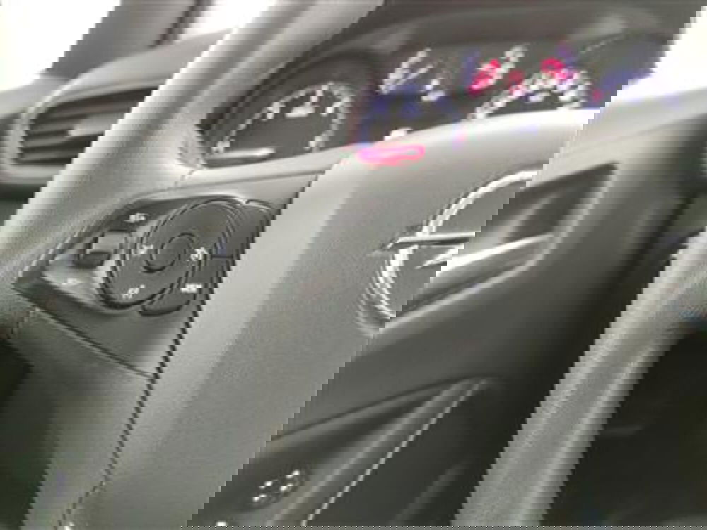 Opel Crossland X usata a Bari (15)