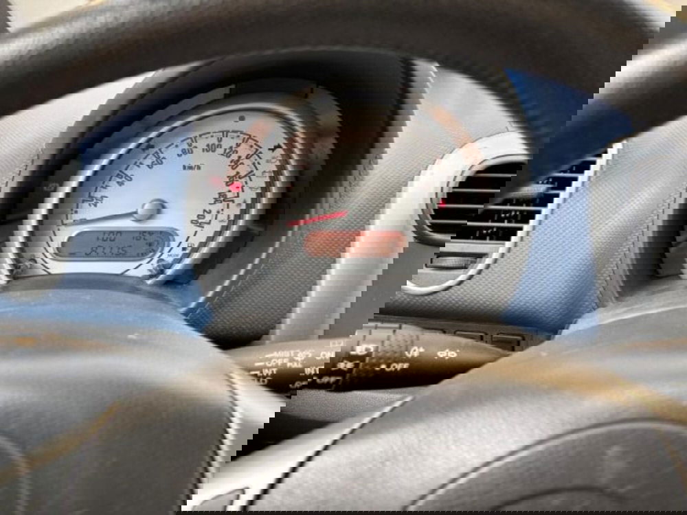 Opel Agila usata a Reggio Calabria (4)