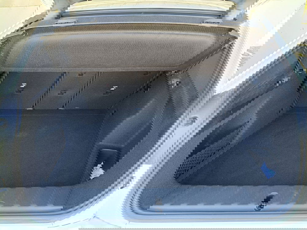 BMW iX2 usata a Ascoli Piceno (16)