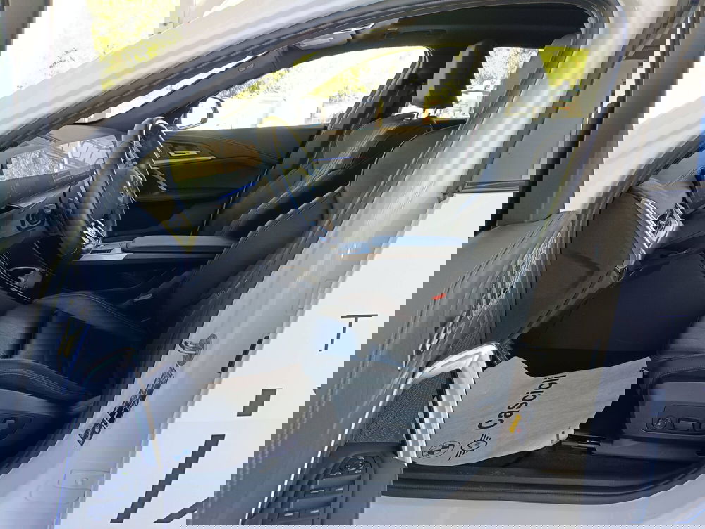 BMW iX2 usata a Ascoli Piceno (8)