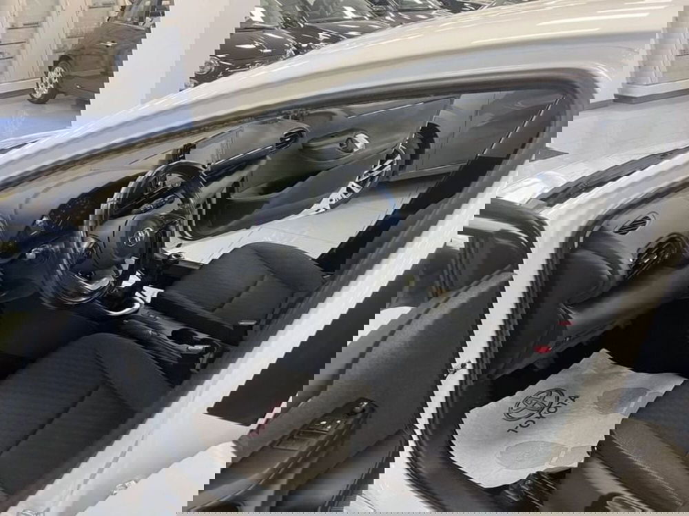 Toyota Yaris usata a Prato (8)