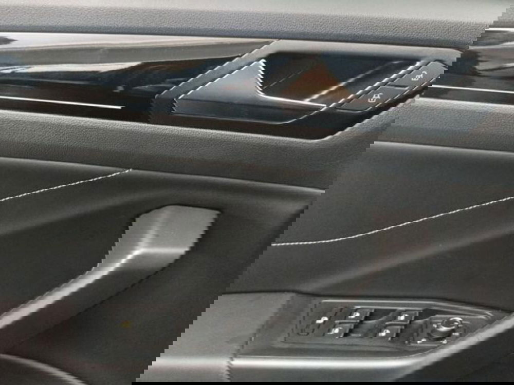 Volkswagen T-Roc usata a Milano (16)