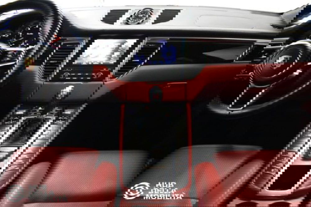 Porsche Macan usata a Perugia (11)