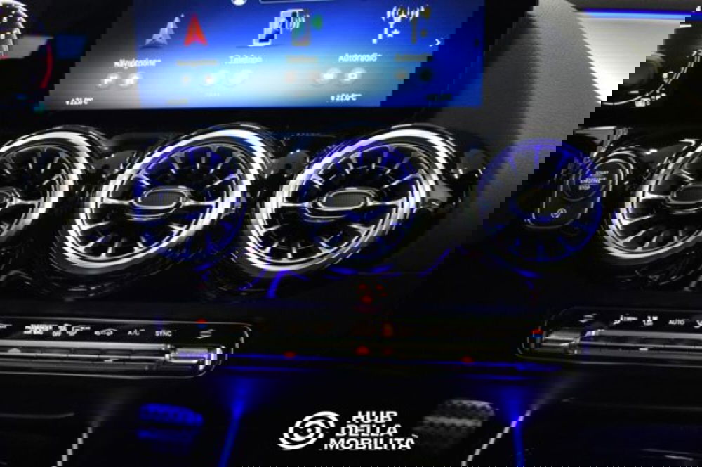 Mercedes-Benz GLA SUV usata a Perugia (14)