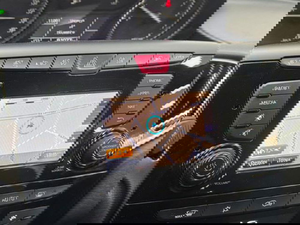 Lancia Ypsilon usata a Como (16)