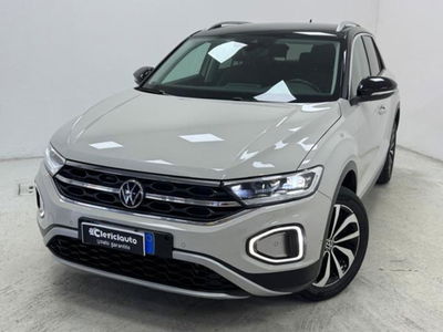 Volkswagen T-Roc 1.0 TSI Style del 2022 usata a Lurate Caccivio