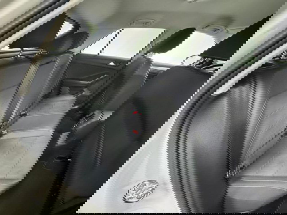 Volkswagen T-Roc usata a Como (5)