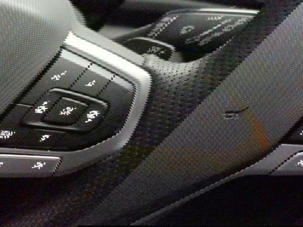 Volkswagen T-Roc usata a Novara (10)