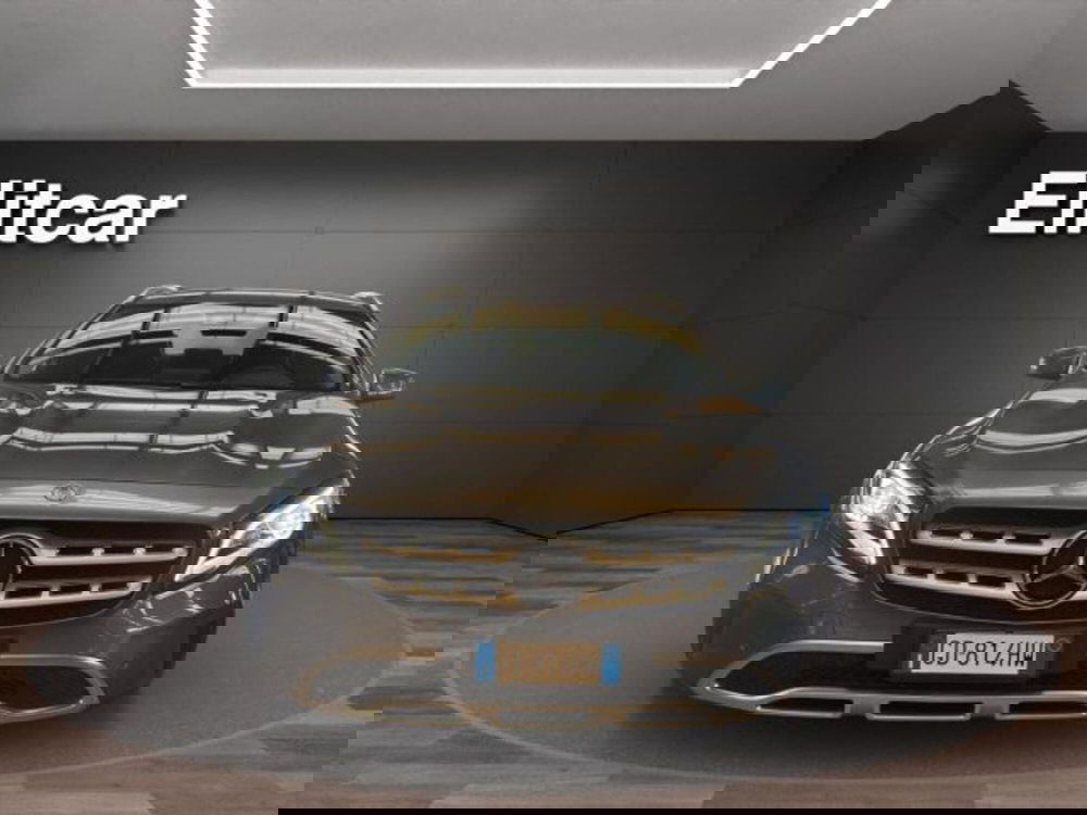 Mercedes-Benz GLA SUV usata a Novara (2)