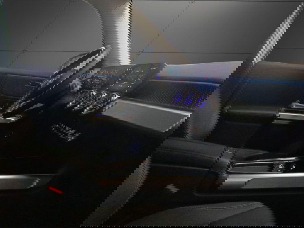 Mercedes-Benz GLB usata a Novara (11)