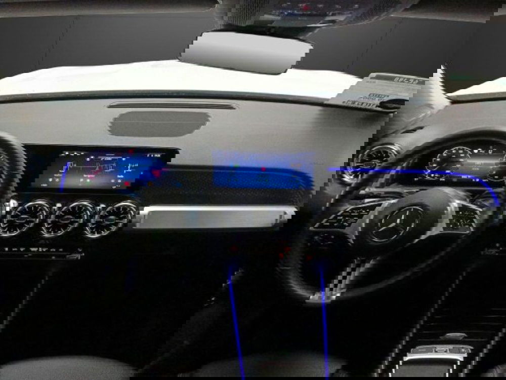 Mercedes-Benz GLB usata a Novara (12)