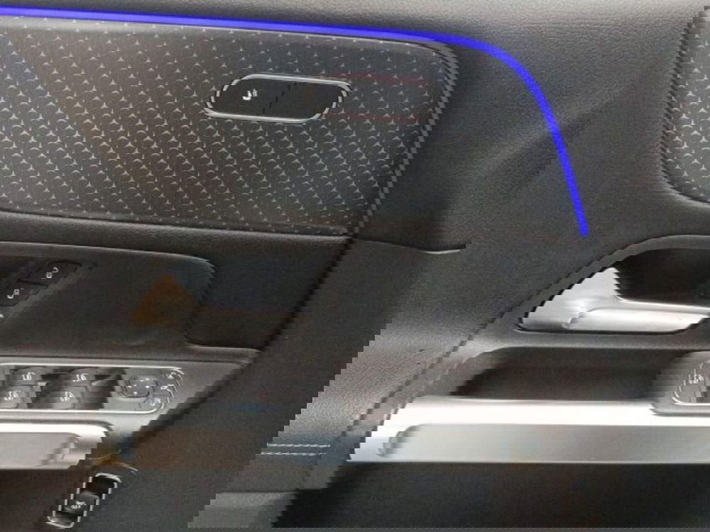 Mercedes-Benz GLB usata a Novara (16)