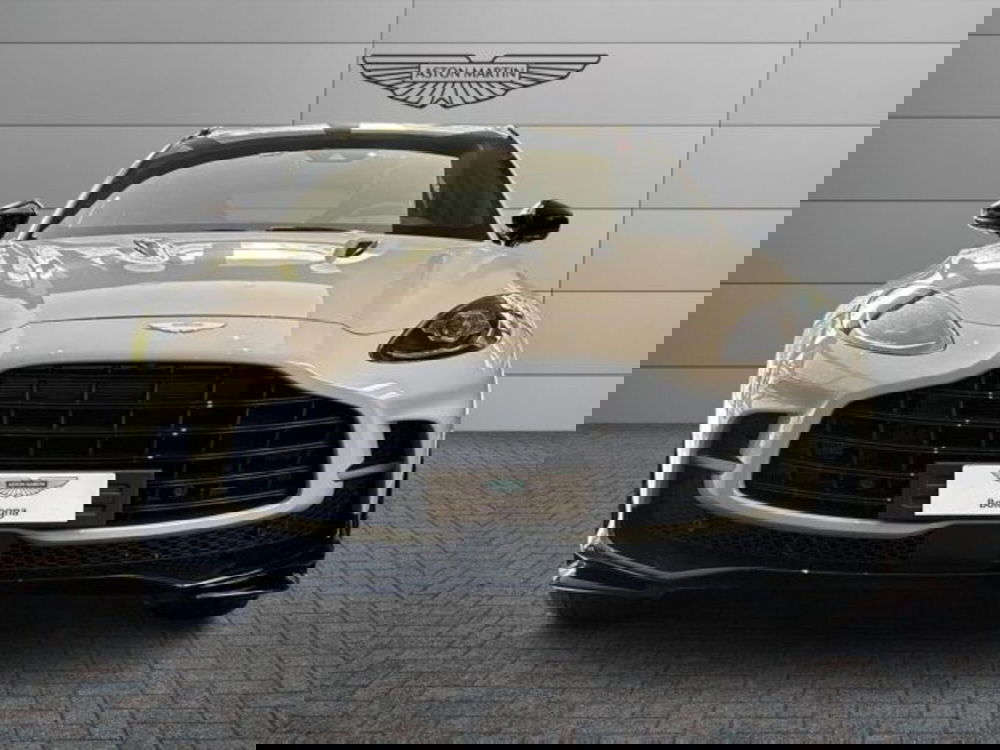 Aston Martin DBX usata a Bologna (4)