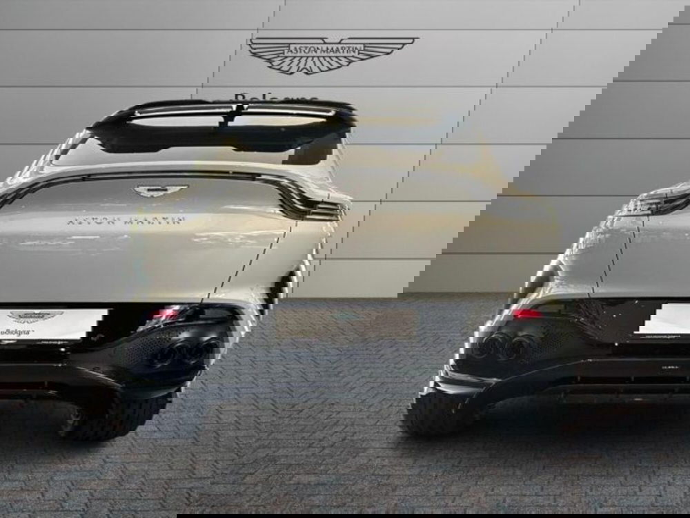 Aston Martin DBX usata a Bologna (6)