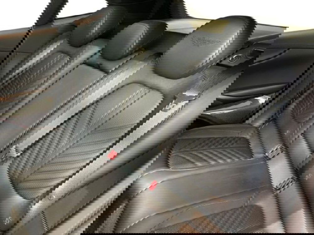 Aston Martin DBX usata a Bologna (9)