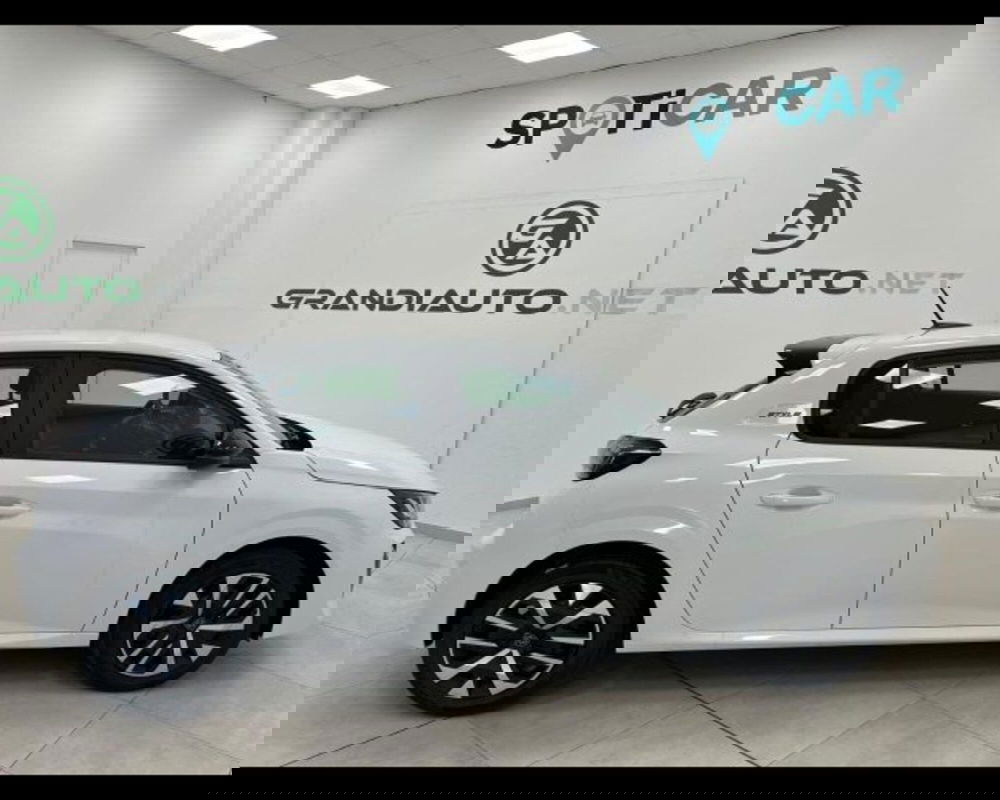 Peugeot 208 nuova a Alessandria (4)