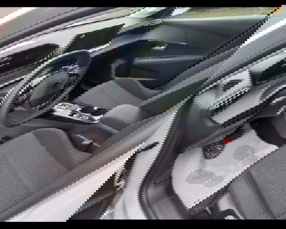 Peugeot 208 nuova a Alessandria (12)