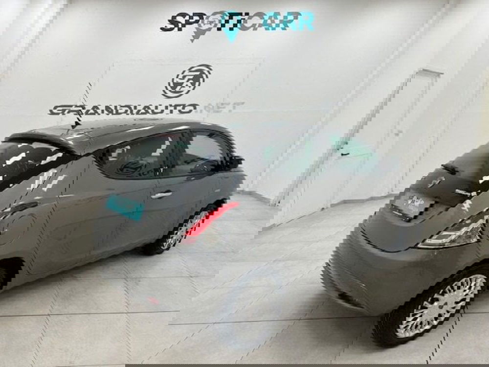 Lancia Ypsilon usata a Alessandria (3)