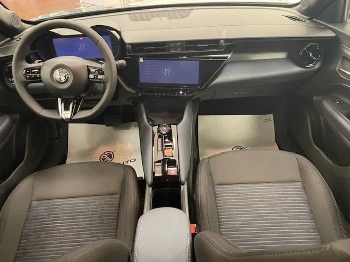 Alfa Romeo Junior nuova a Alessandria (9)