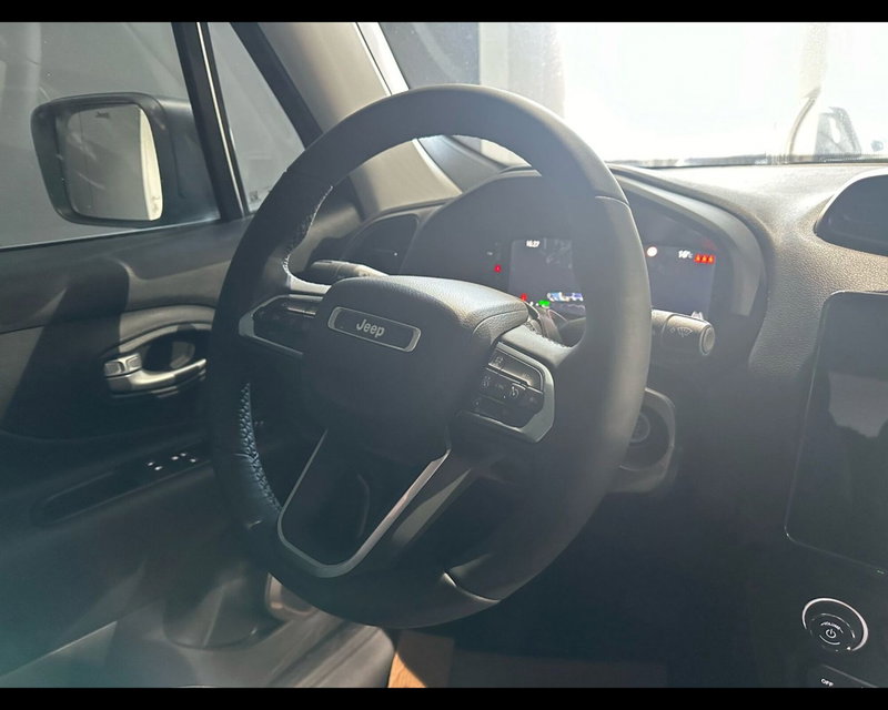 Jeep Renegade nuova a Alessandria (10)