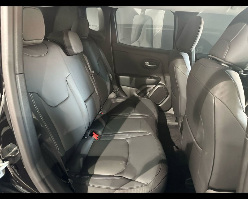 Jeep Renegade nuova a Alessandria (9)