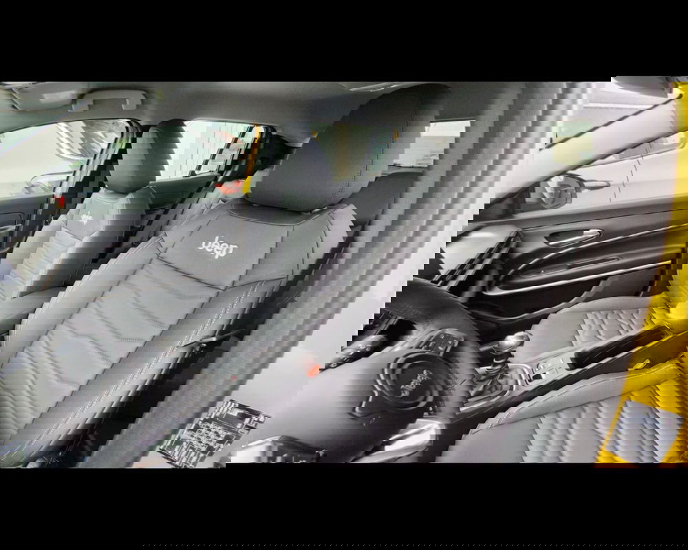 Jeep Avenger nuova a Alessandria (11)