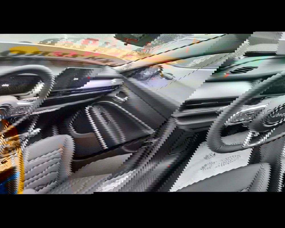 Jeep Avenger nuova a Alessandria (13)