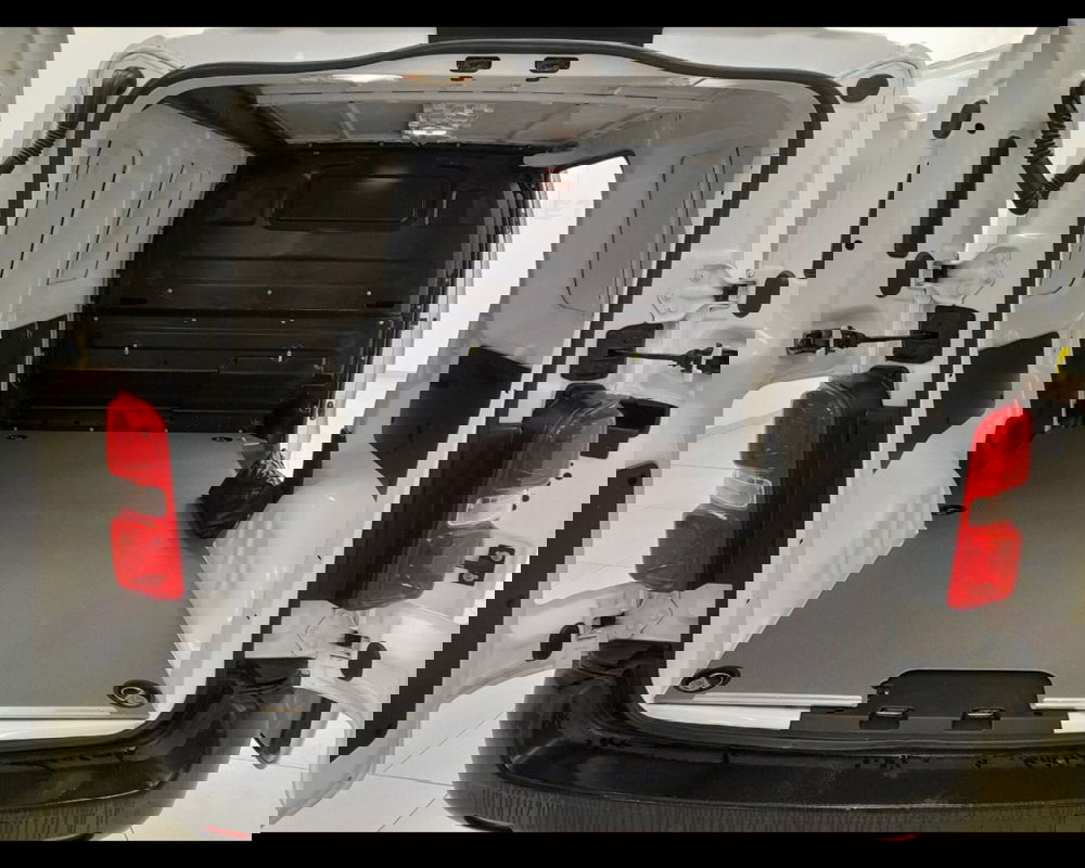 Opel Vivaro Furgone usata a Alessandria (11)