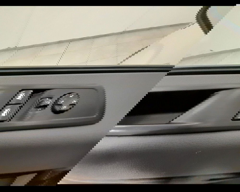 Opel Vivaro Furgone usata a Alessandria (11)