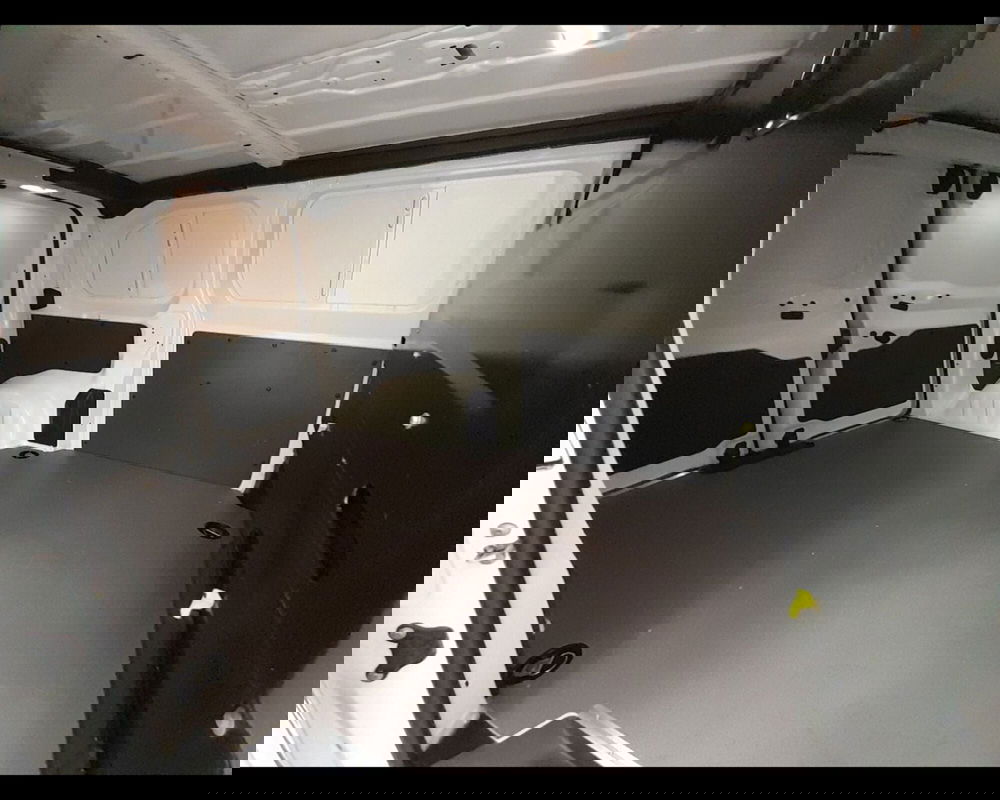 Opel Vivaro Furgone usata a Alessandria (13)