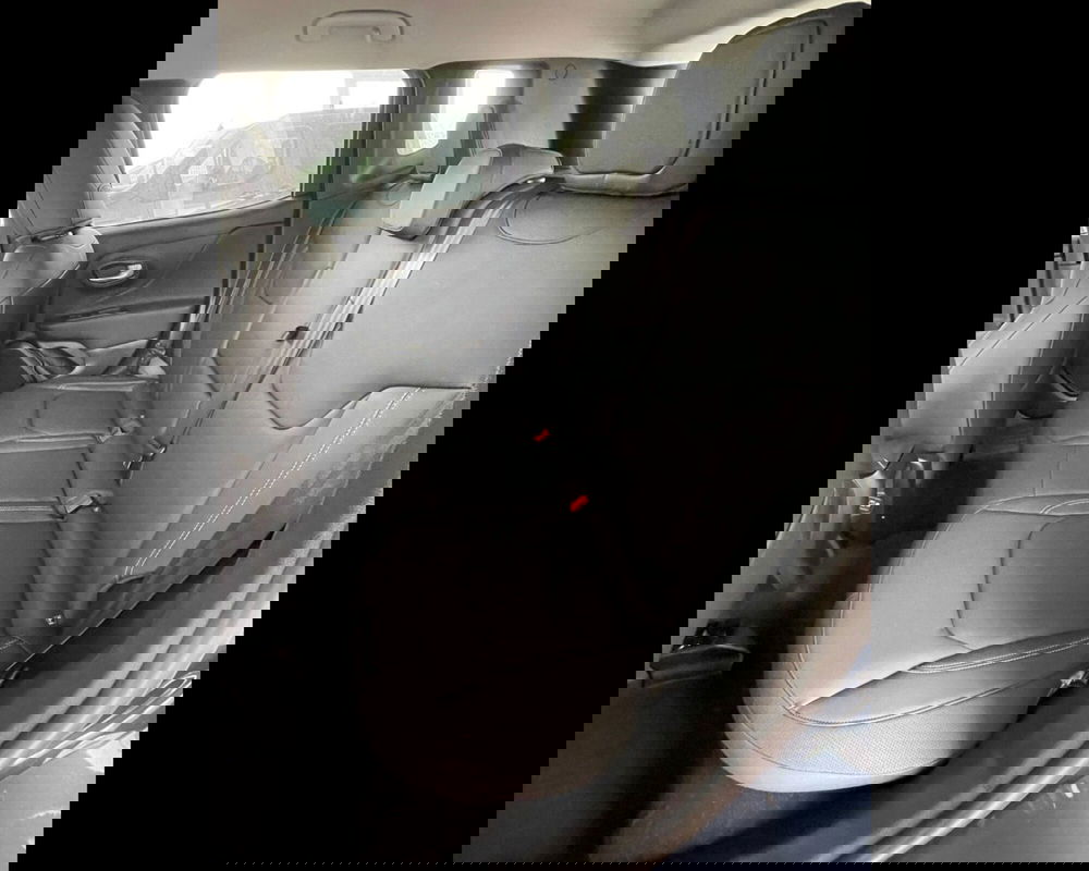 Jeep Renegade nuova a Imperia (10)