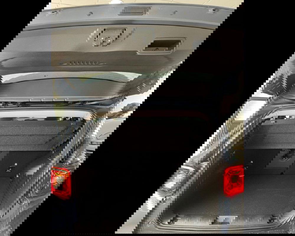 Jeep Renegade nuova a Imperia (9)