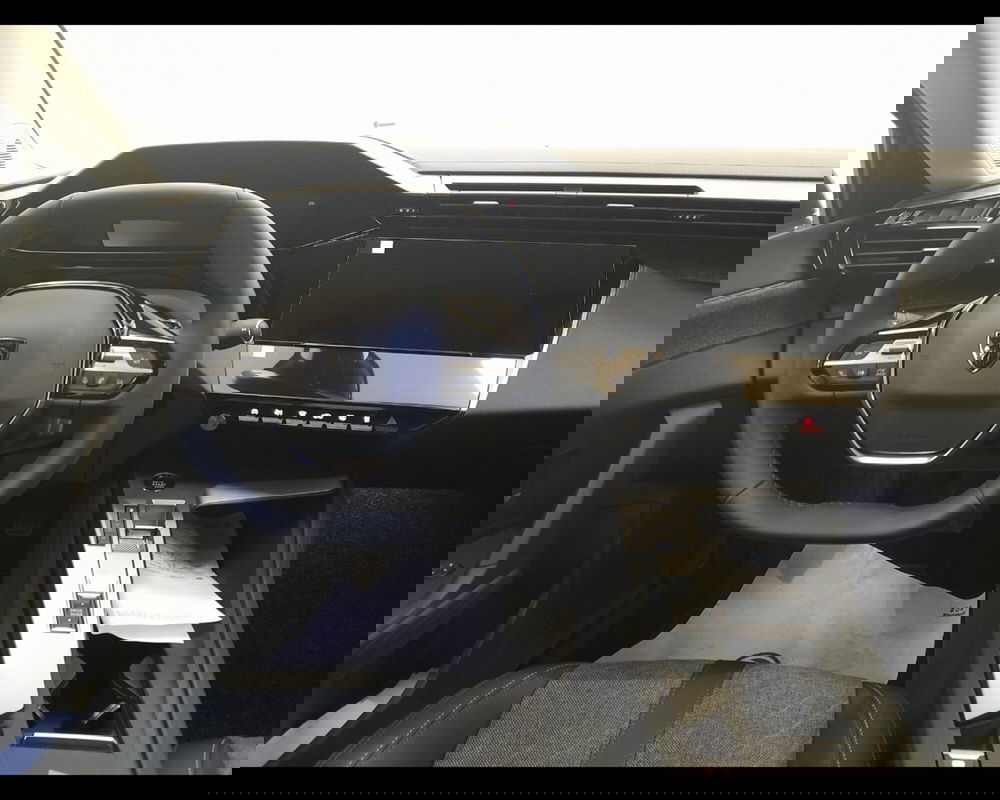 Peugeot 408 nuova a Imperia (11)