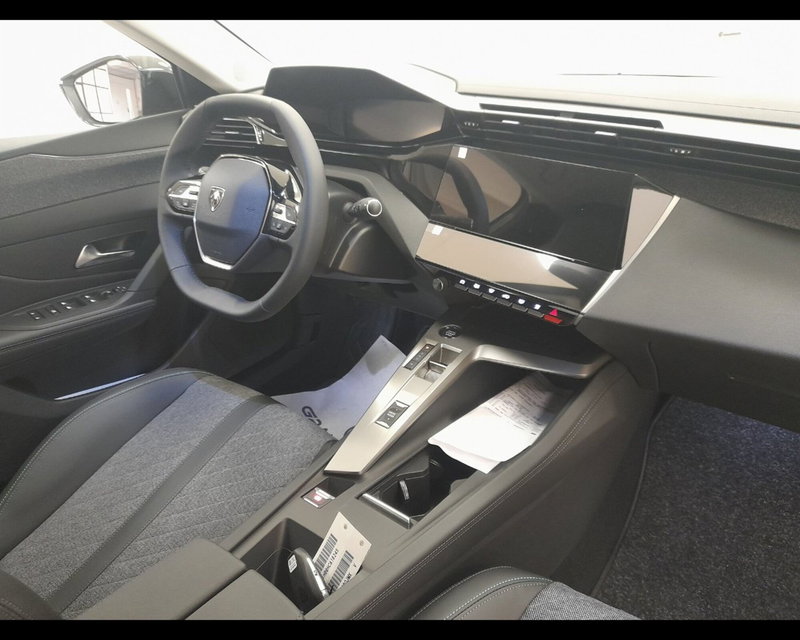 Peugeot 408 nuova a Imperia (19)