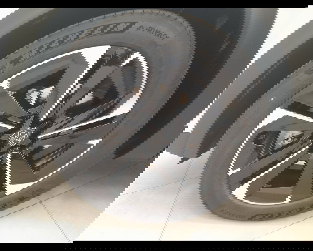 Peugeot 408 nuova a Imperia (9)