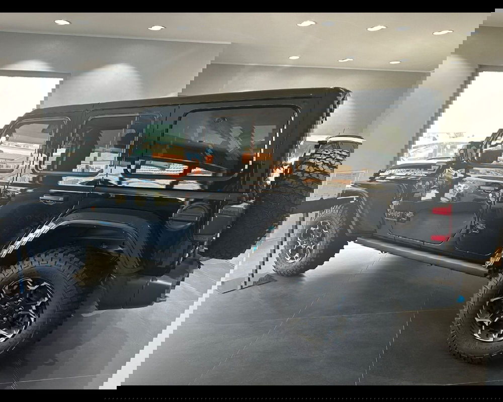 Jeep Wrangler Unlimited nuova a Imperia (2)