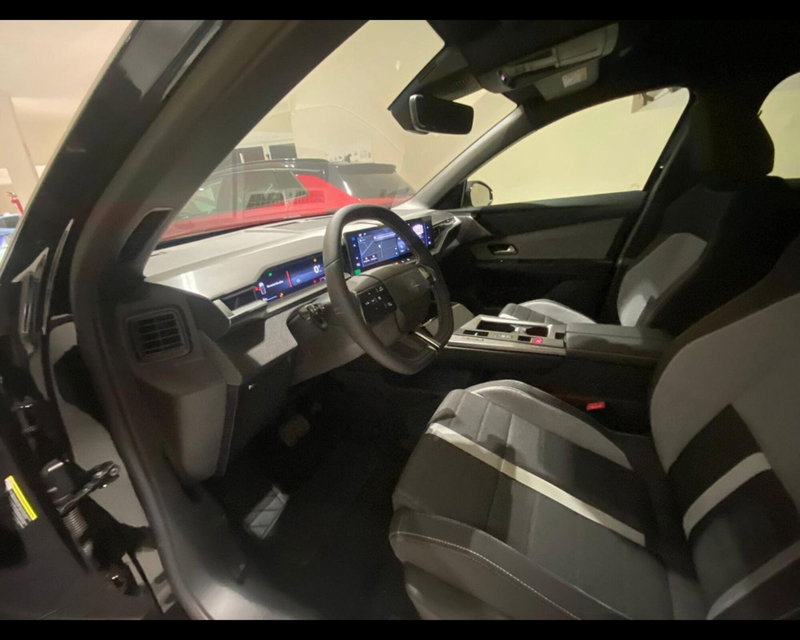 Opel Grandland nuova a Imperia (7)