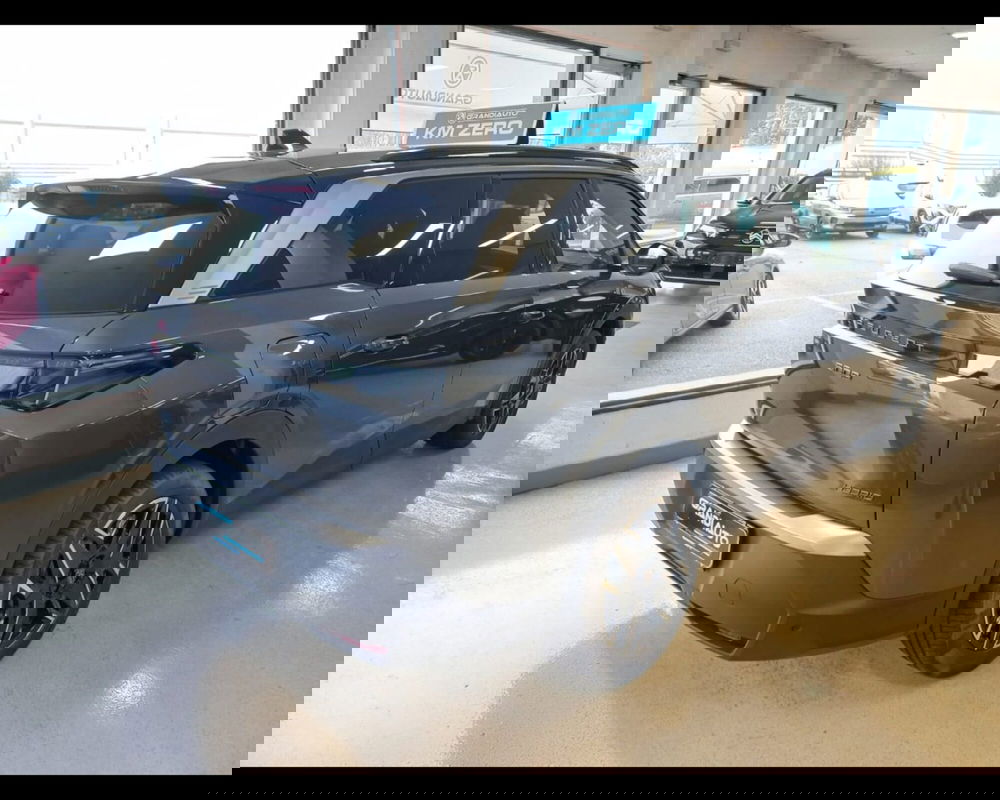 Peugeot 5008 nuova a Alessandria (4)