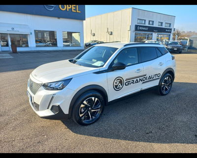 Peugeot 2008 motore elettrico 136 CV Allure Pack nuova a Novi Ligure